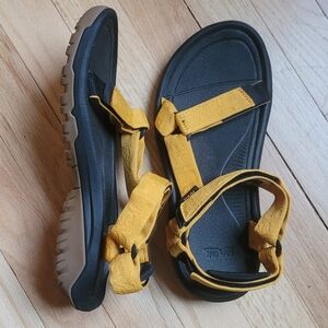Teva Yellow and Black Sandals